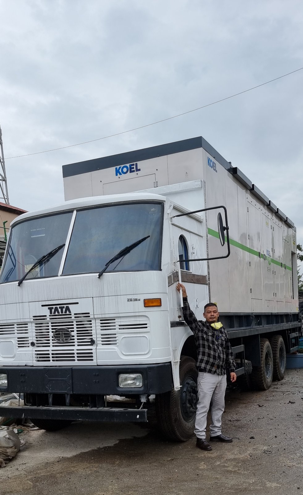 1010 kVA MOBILE TRUCK MOUNTED KIRLOSKAR GREEN SILENT GENSETS